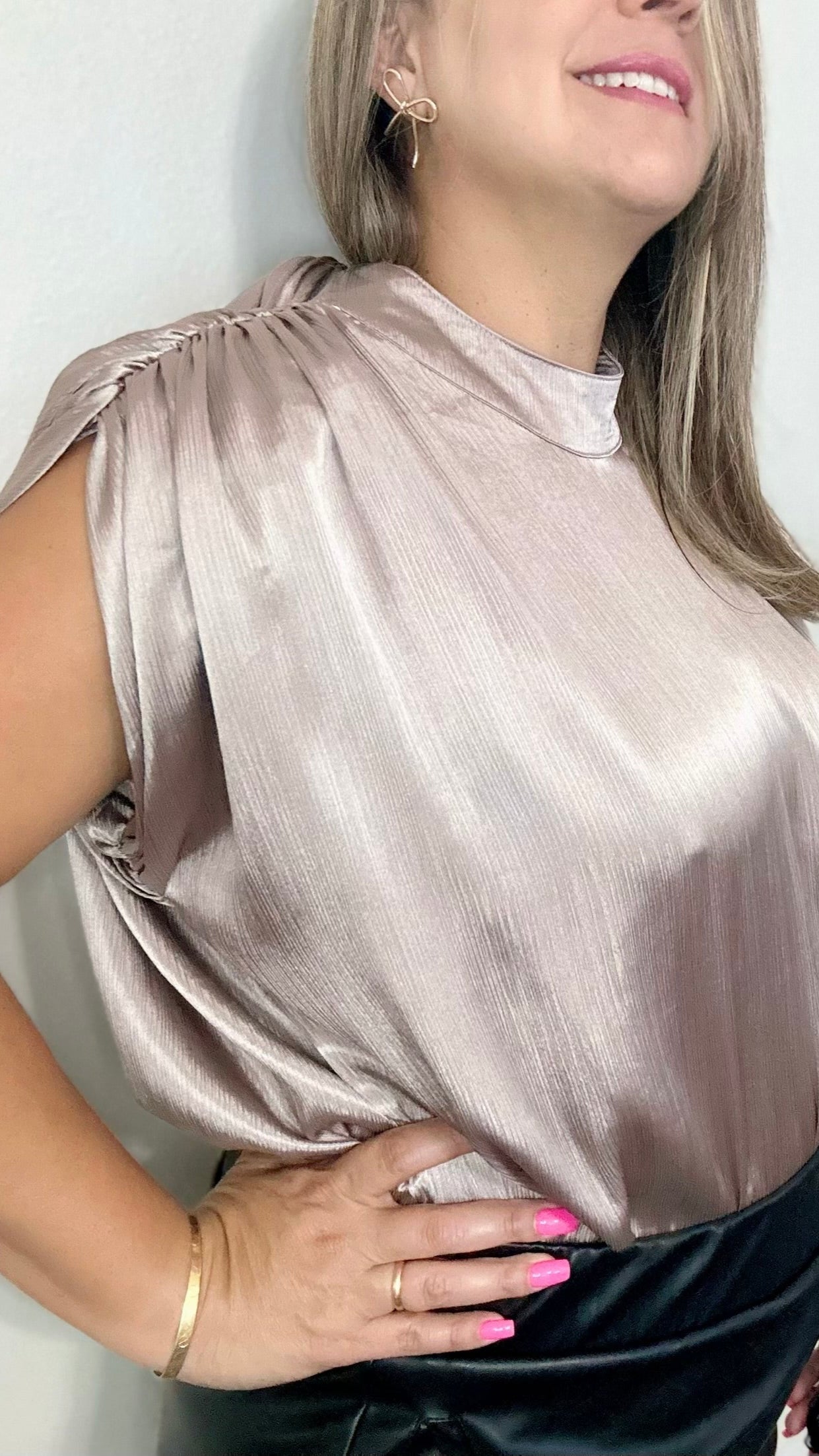 Body Golden Back
