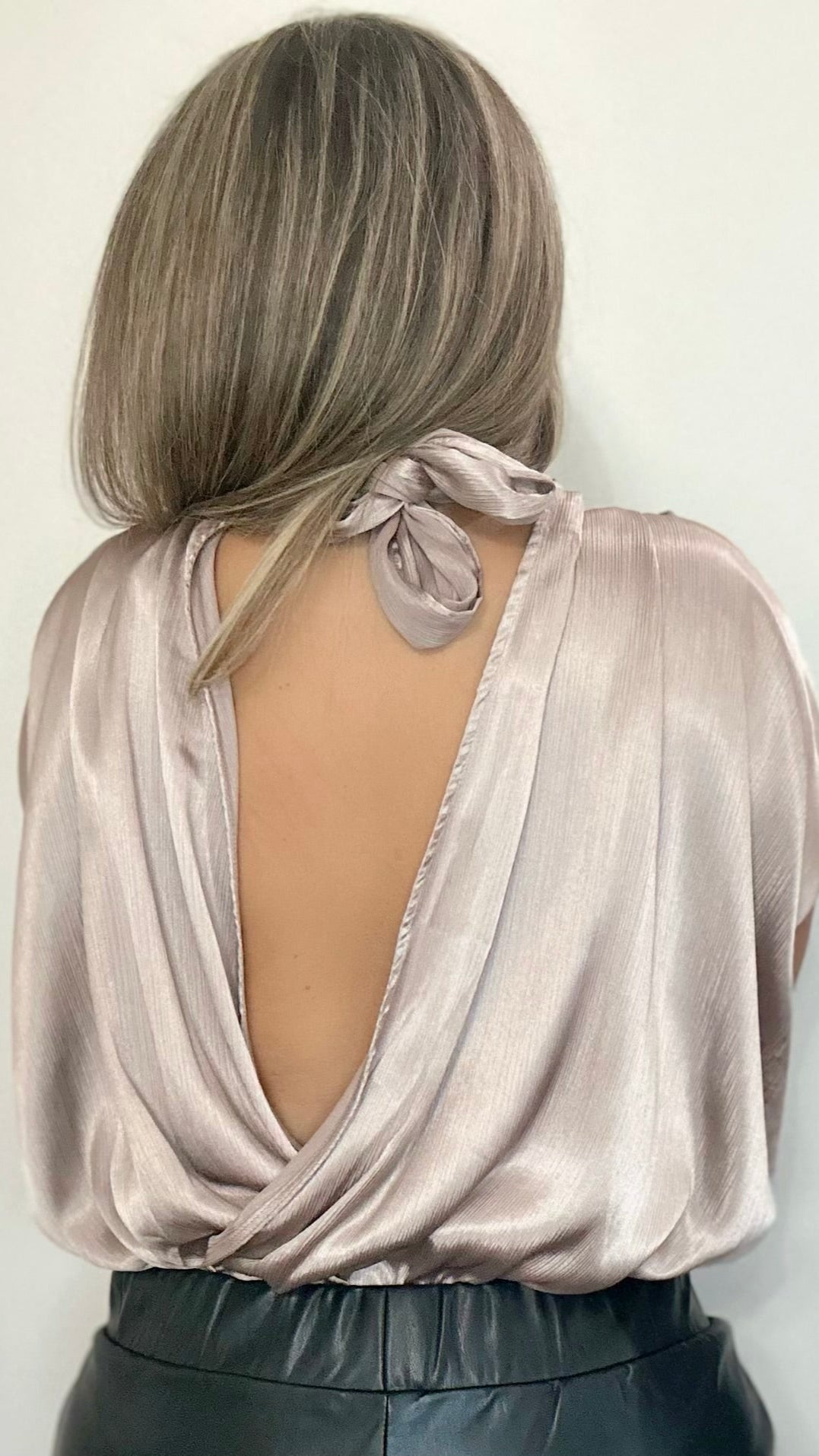 Body Golden Back