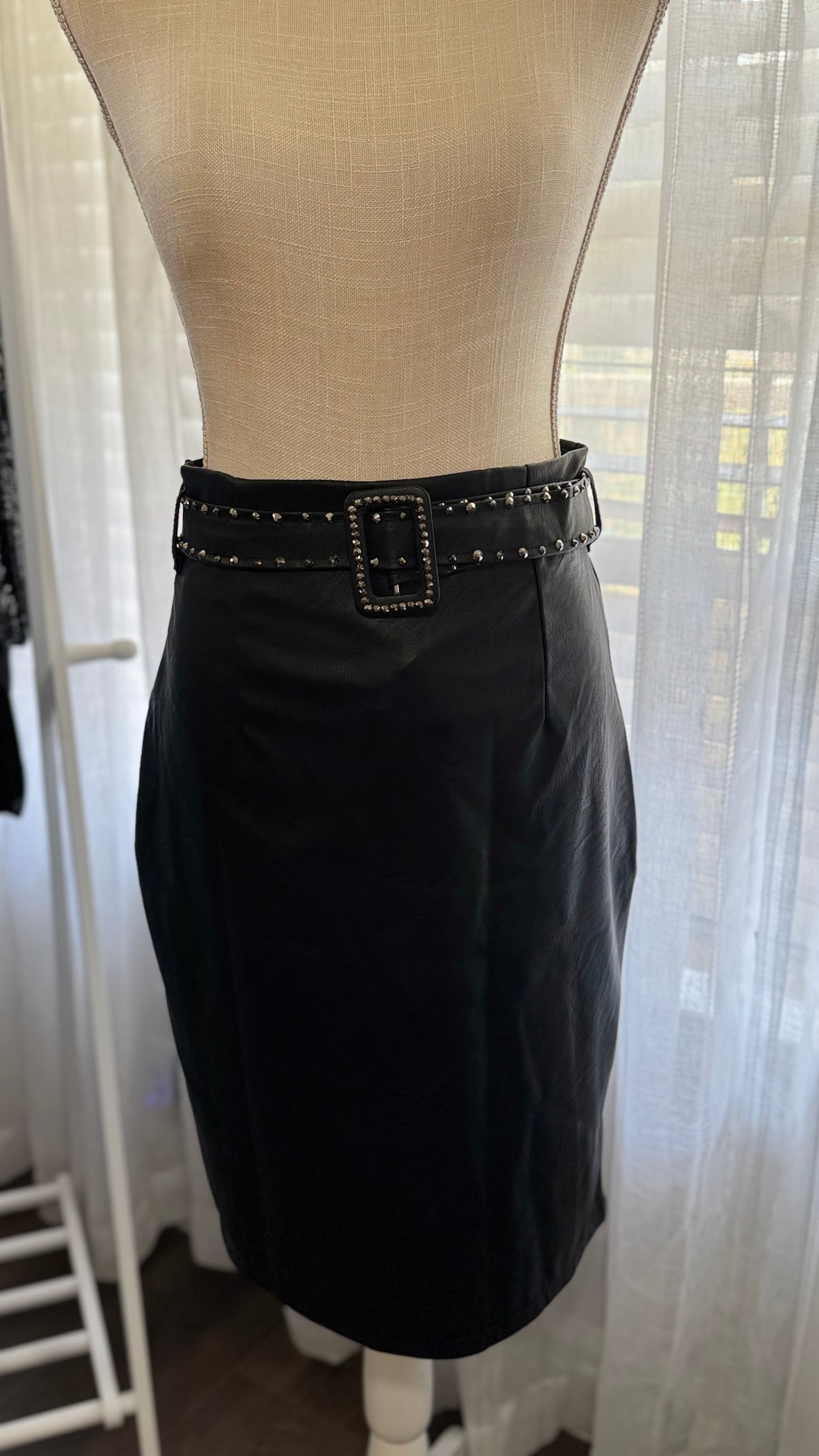 Falda Black Luxe